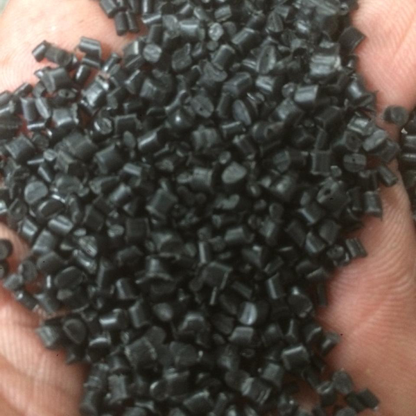 Pp preto granulado injeção - plástico - Itaquaquecetuba, SP - B2Blue - Compra e Venda de Resíduos