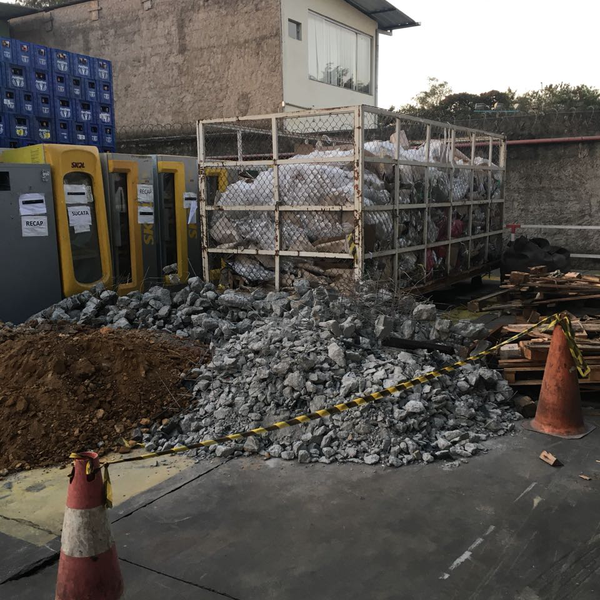 (plasticos)(pvc)(papelao)(todos materias reciclaveis) - plástico - Ipatinga, MG - B2Blue - Compra e Venda de Resíduos