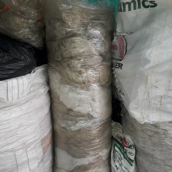 Aparas - plástico - Poá, SP - B2Blue - Compra e Venda de Resíduos