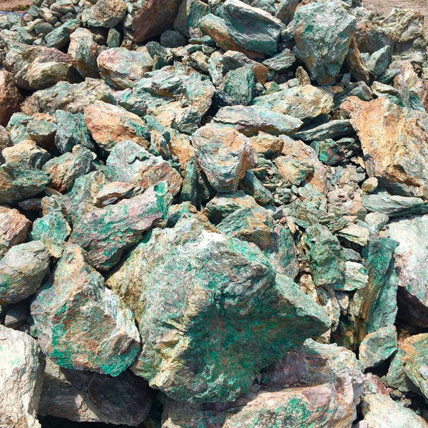 Pedras preciosas - produtos de 2a linha - Guarulhos, SP - B2Blue - Compra e Venda de Resíduos