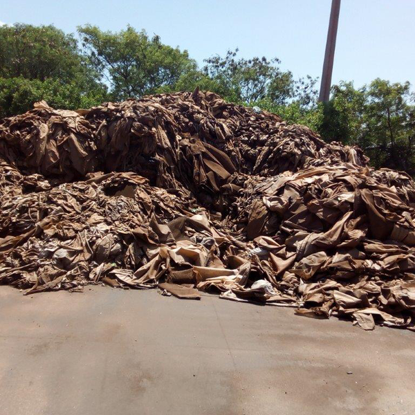 Resíduo: Sucata de poliamida contaminada com minério - B2Blue  - Compra e Venda de Resíduos