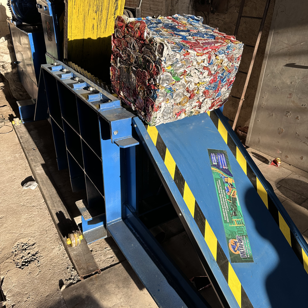 Alumínio (latinha-panela-perfil-chapa-roda) - metais - DUQUE DE CAXIAS, RJ - B2Blue - Compra e Venda de Resíduos