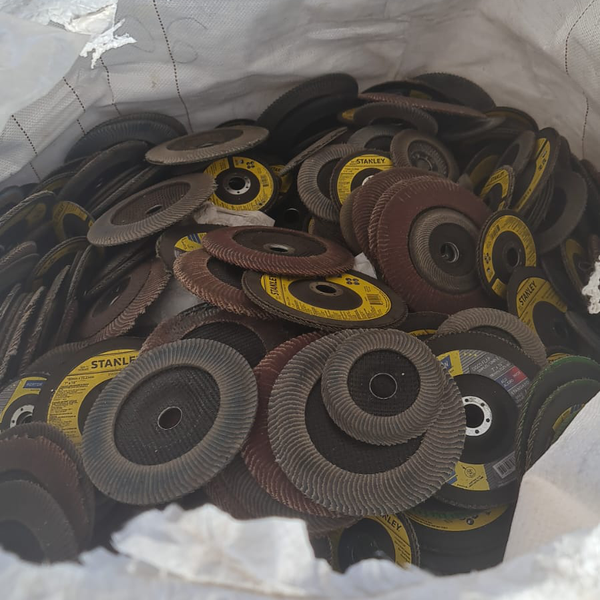Resíduo: Used abrasive disc - B2Blue  - Compra e Venda de Resíduos