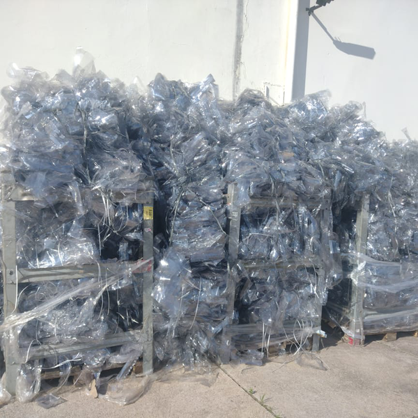 Aparas de pet - plástico - ITATIBA, SP - B2Blue - Compra e Venda de Resíduos