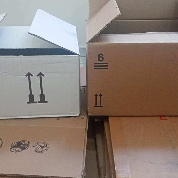 Resíduo: Caixas de papelão semi-novas - B2Blue  - Compra e Venda de Resíduos