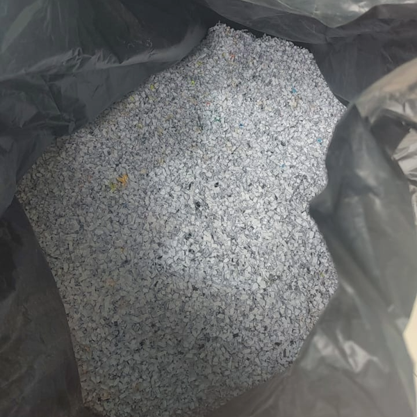 Papel branco (arquivo) - Papel/Papelão