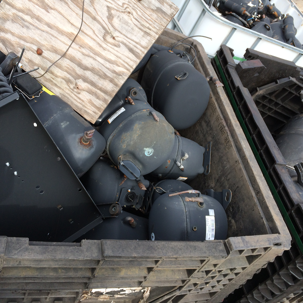 Sucata de motor geladeira - metais - Belo Horizonte, MG - B2Blue - Compra e Venda de Resíduos