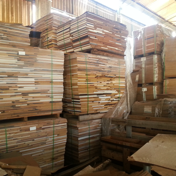 Aglomerado de madeira - madeira - Goiania, GO - B2Blue - Compra e Venda de Resíduos