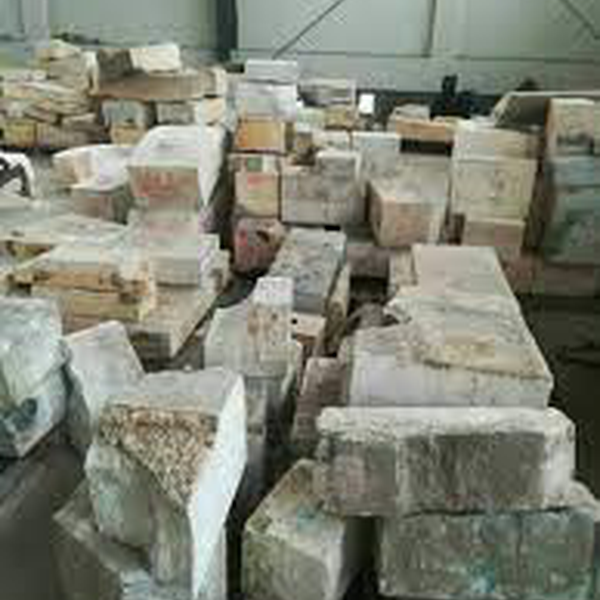 Sucata de refratarios - sucata geral - Itaúna, MG - B2Blue - Compra e Venda de Resíduos