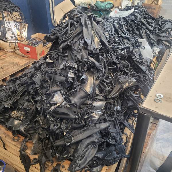 Borracha  vulcanizada - outros - LONDRINA, PR - B2Blue - Compra e Venda de Resíduos