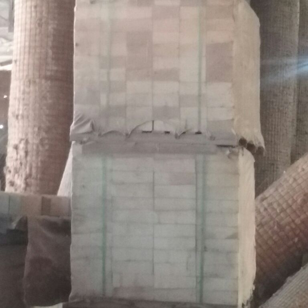 Tijolos - construção e demolição - Paulínia, SP - B2Blue - Compra e Venda de Resíduos