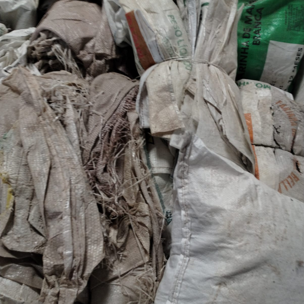 Sucata de ráfia sacaria - plástico - RIO DE JANEIRO, RJ - B2Blue - Compra e Venda de Resíduos