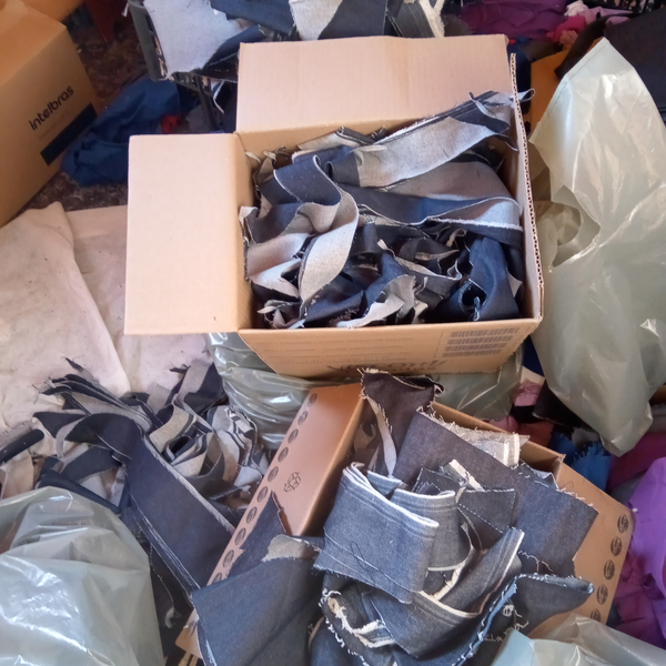 Resíduo: Tecido (todos os tipos) - B2Blue  - Compra e Venda de Resíduos