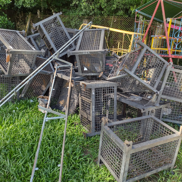 Resíduo: Caixa metalica - B2Blue  - Compra e Venda de Resíduos