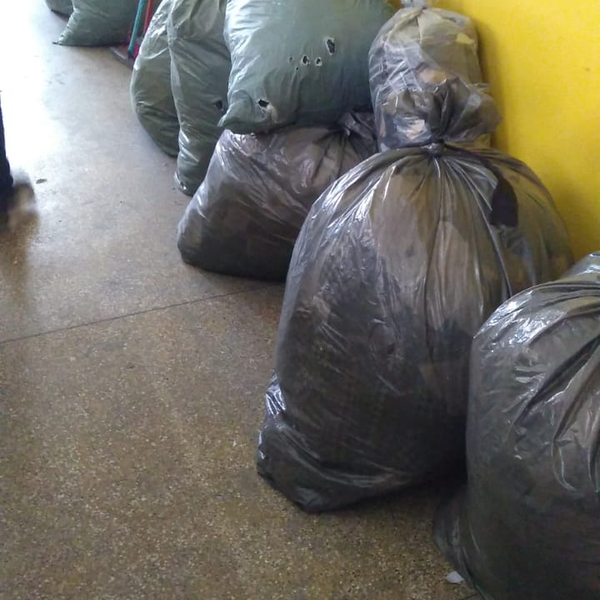 Resíduo: Jeans retalhos - B2Blue  - Compra e Venda de Resíduos