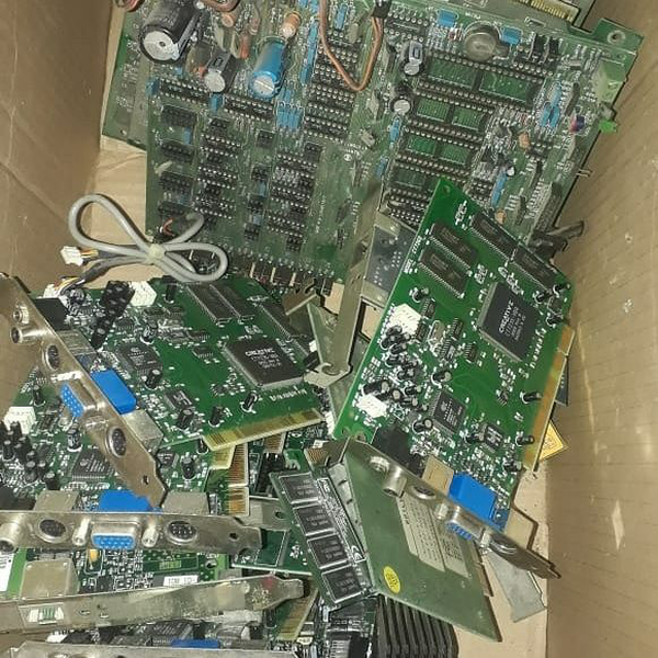 Resíduo: We buy scraps of computer, cell phones and electronics - B2Blue  - Compra e Venda de Resíduos