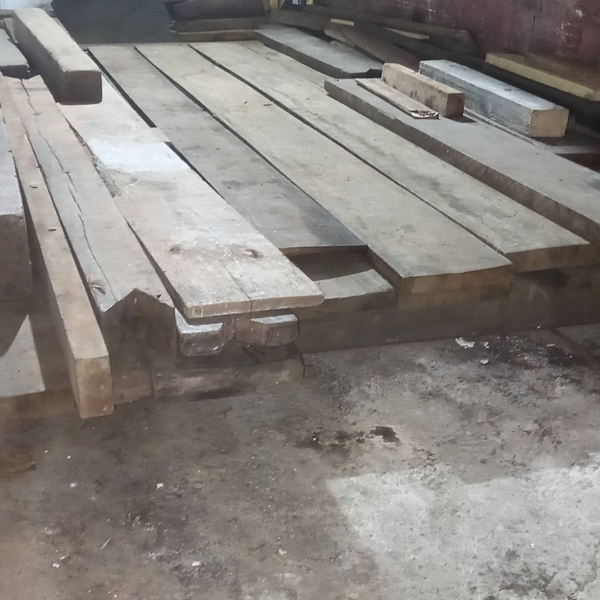 Resíduo: Pranchas de madeira - B2Blue  - Compra e Venda de Resíduos