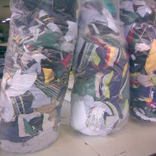 Retalhos de tecidos planos e malharia - tecido - Apucarana, PR - B2Blue - Compra e Venda de Resíduos