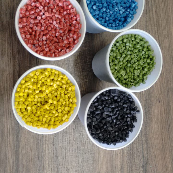 pp granulado cores - Plástico
