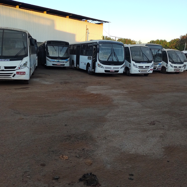 Parabrisas - vidro - Goiânia, GO - B2Blue - Compra e Venda de Resíduos