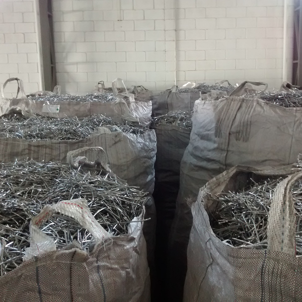 Sucata de cabos de alumínio - metais - Taubaté, SP - B2Blue - Compra e Venda de Resíduos