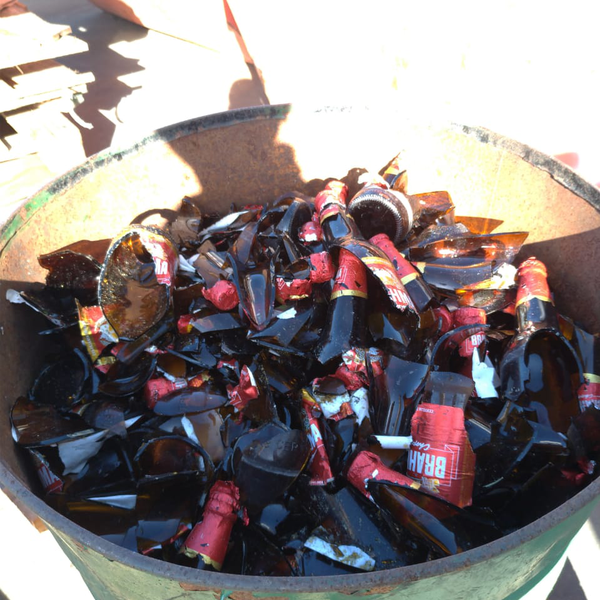 Cacos de vidro - vidro - Volta Redonda, RJ - B2Blue - Compra e Venda de Resíduos