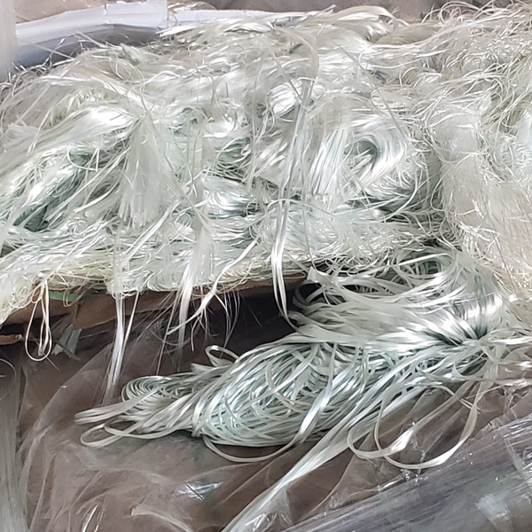 Resíduo: Fibra de vidro desfiada - B2Blue  - Compra e Venda de Resíduos