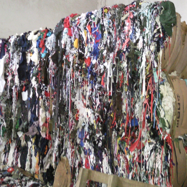 Aparas de algodão - multicolor - fitilho - tecido - Apucarana, PR - B2Blue - Compra e Venda de Resíduos