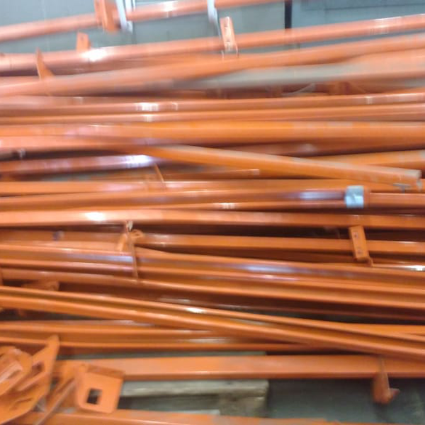 Longarina porta pallets - Madeira