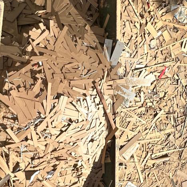 Resíduo: Retalhos de mdf 2.5mm e madeira pinus - B2Blue  - Compra e Venda de Resíduos