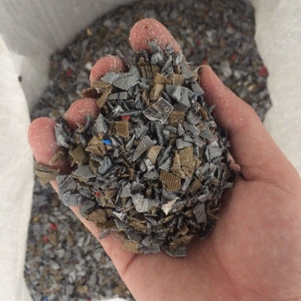 Polietileno de alta densidade (origem caixas quebradas ) - plástico - Maranguape, CE - B2Blue - Compra e Venda de Resíduos