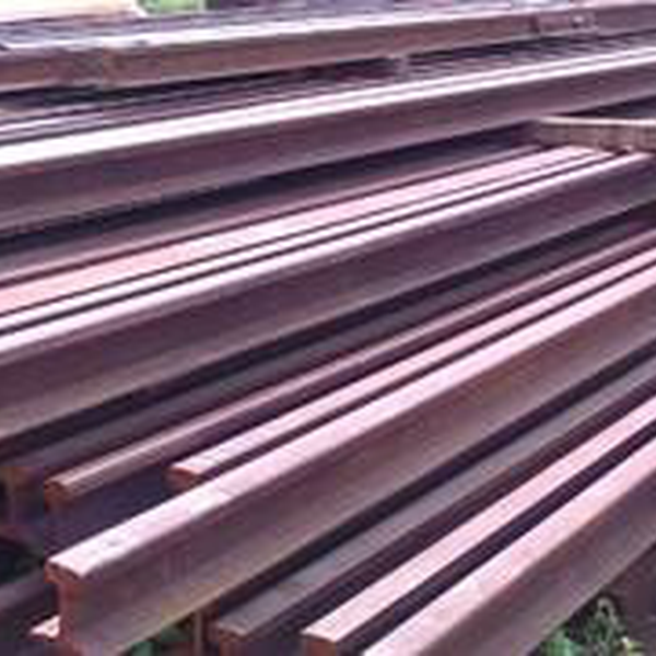 Resíduo: Ferro,trilho tr 45 - B2Blue  - Compra e Venda de Resíduos