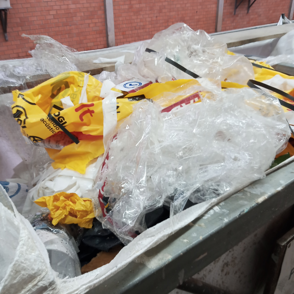 Plástico - plástico - Ivoti, RS - B2Blue - Compra e Venda de Resíduos