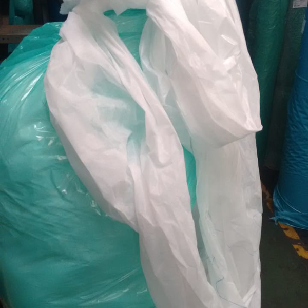 Resíduo: Retalhos de tnt colaminado com filme plástico - B2Blue  - Compra e Venda de Resíduos