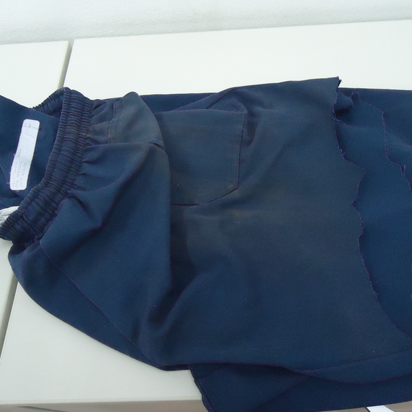 Resíduo: Uniformes para fazer descartes - B2Blue  - Compra e Venda de Resíduos