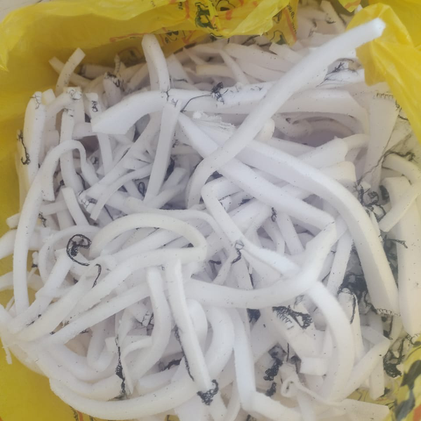 Resíduo: Espumas e couro - B2Blue  - Compra e Venda de Resíduos