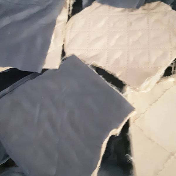 Coletes a prova de bala usados - tecido - São Paulo, SP - B2Blue - Compra e Venda de Resíduos