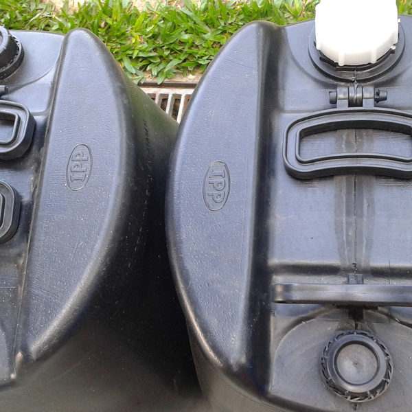 Galões de industria de refrigerante de 20 - plástico - São Paulo, SP - B2Blue - Compra e Venda de Resíduos