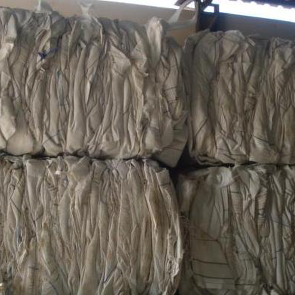 Tenho 20 tn de big bags prensados toda semana - plástico - Parauapebas - Pa, PA - B2Blue - Compra e Venda de Resíduos