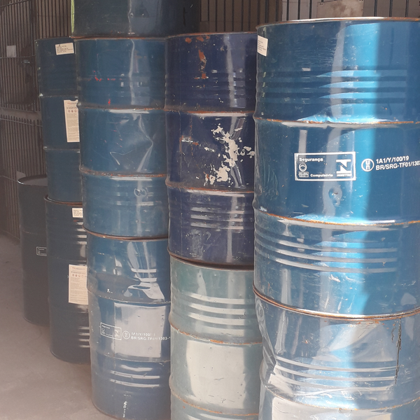 Tambores de metal 200l - vidro - Guarujá, SP - B2Blue - Compra e Venda de Resíduos