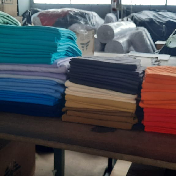 Resíduo: Malha de algodão branco e colorido - B2Blue  - Compra e Venda de Resíduos