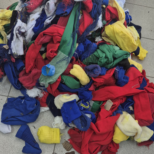 Sobras de meias, fios de poliamida, ponteiras de.meiass - outros - Sao Paulo, SP - B2Blue - Compra e Venda de Resíduos
