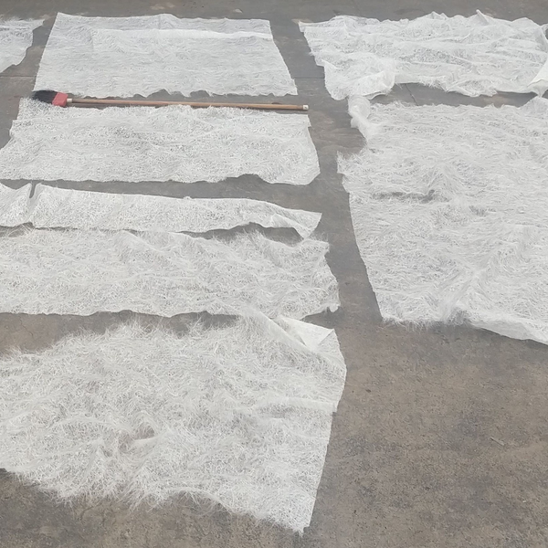 Recortes de fibra de vidro - outros - Jacareí, SP - B2Blue - Compra e Venda de Resíduos