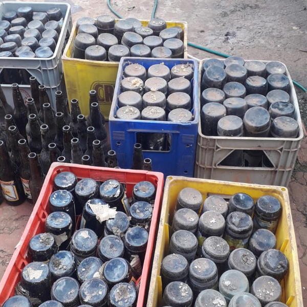 Vidro (garrafas) - vidro - Campo Grande, MS - B2Blue - Compra e Venda de Resíduos