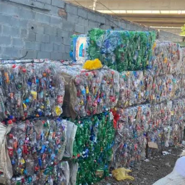 GARRAFA PET - Plástico