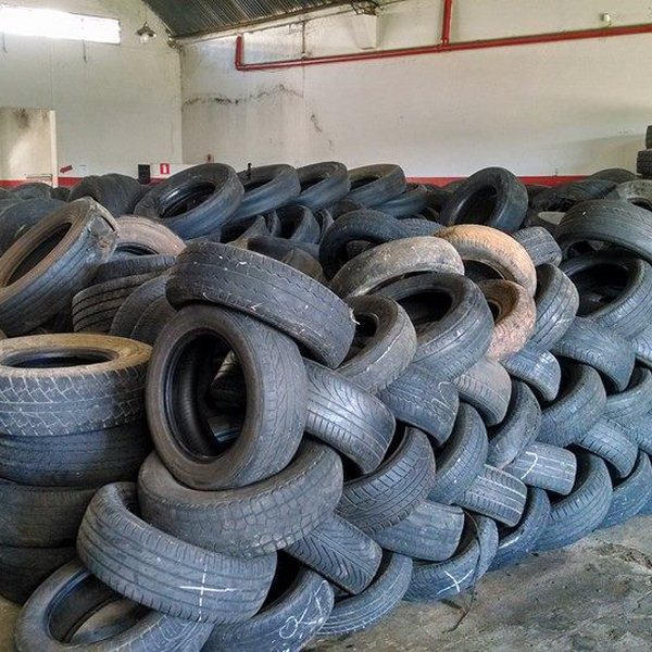 Resíduo: Pneus misto inservíveis - B2Blue  - Compra e Venda de Resíduos