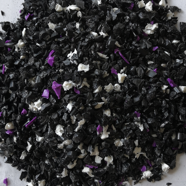 Pbt - plástico - milano, italia - B2Blue - Compra e Venda de Resíduos