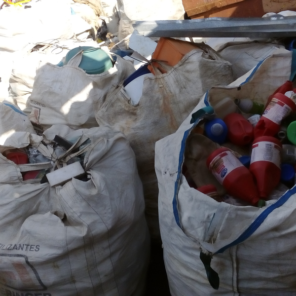 Pad colorido - plástico - Cotia, SP - B2Blue - Compra e Venda de Resíduos