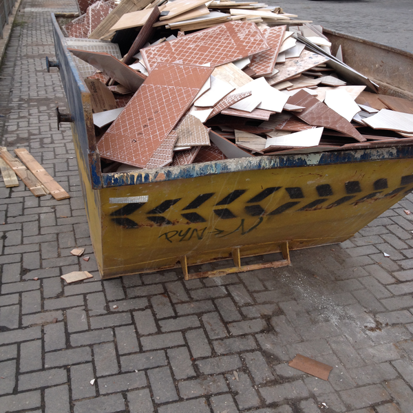 Resíduo: Cacos de ceramica/revestimento/azulejo - B2Blue  - Compra e Venda de Resíduos