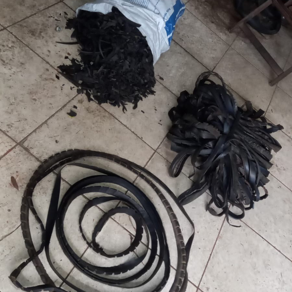 Tiras e pó de borracha - borracha - Imperatriz, MA - B2Blue - Compra e Venda de Resíduos